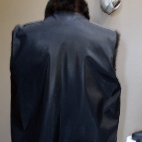 FAUX VEGAN MINK FUR REVERSIBLE VEST Sz M - Picture 10 of 10